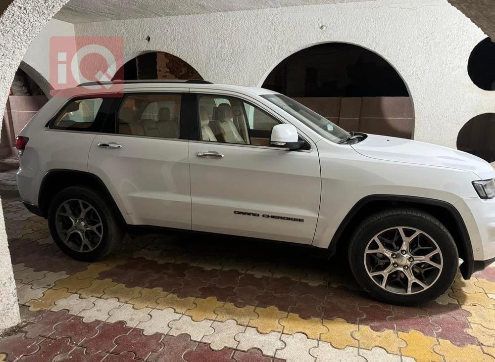 جيب جراند شيروكي